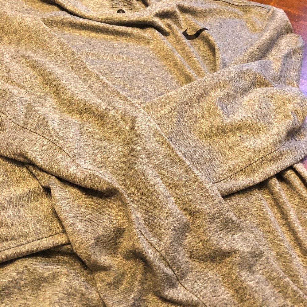 Nike dry fit long sleeve shirt
